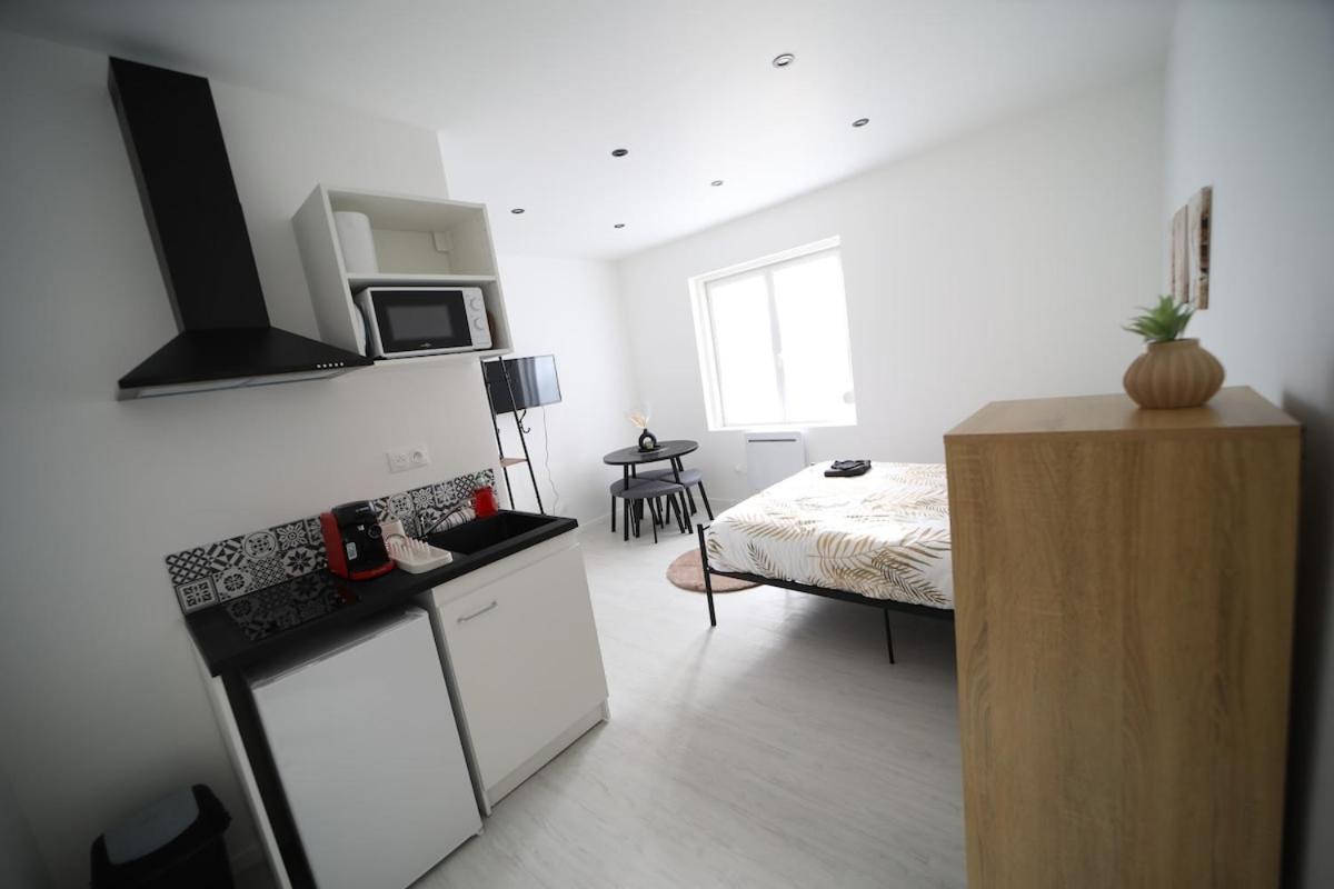 Apartment Paul Bert-3 *
