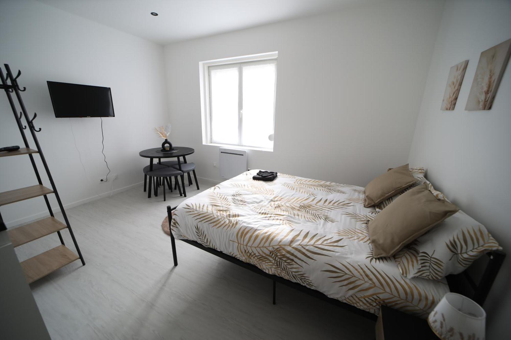 Paul Bert-3 Apartment *